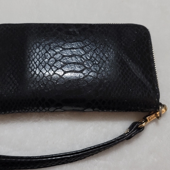 Micheal Kors Wallet - Picture 3 of 3